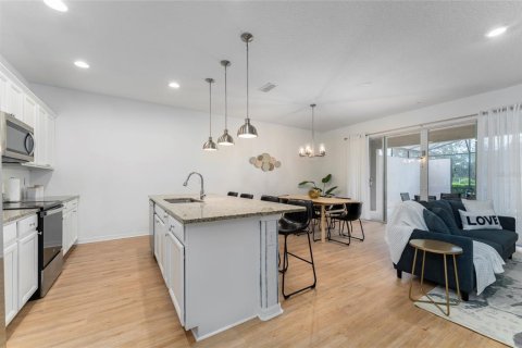 Adosado en venta en Davenport, Florida, 4 dormitorios, 202.9 m2 № 1416448 - foto 3