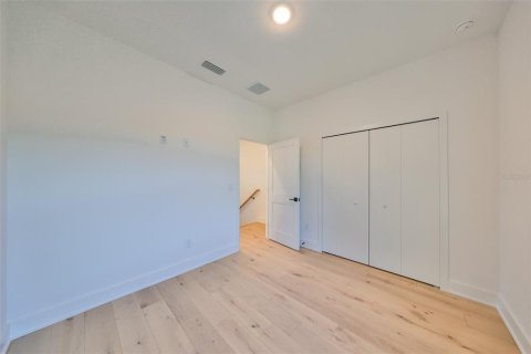 Touwnhouse à louer à Tampa, Floride: 4 chambres, 227.61 m2 № 2097830 - photo 8