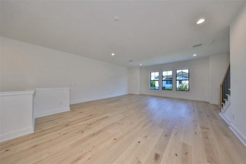 Touwnhouse à louer à Tampa, Floride: 4 chambres, 227.61 m2 № 2097830 - photo 6