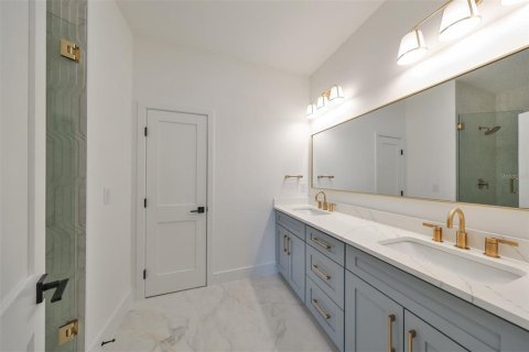 Touwnhouse à louer à Tampa, Floride: 4 chambres, 227.61 m2 № 2097830 - photo 11