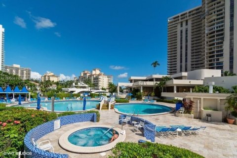 Copropriété à louer à Aventura, Floride: 2 chambres, 141.4 m2 № 1828961 - photo 14