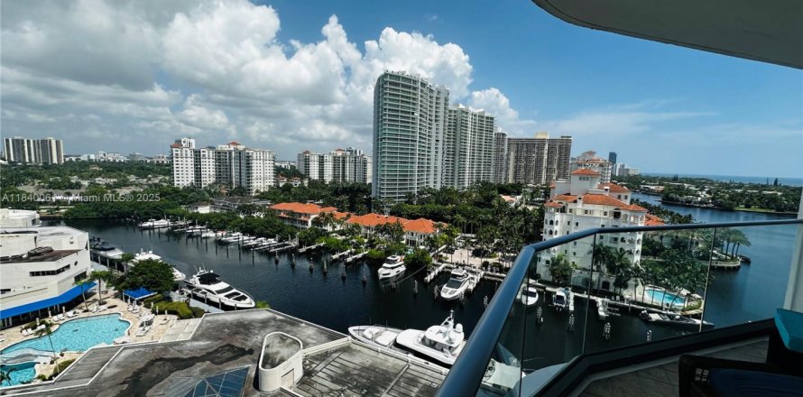Condo à Aventura, Floride, 2 chambres  № 1828961