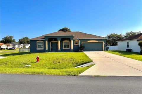 House in Ocala, Florida 3 bedrooms, 185.8 sq.m. № 2094660