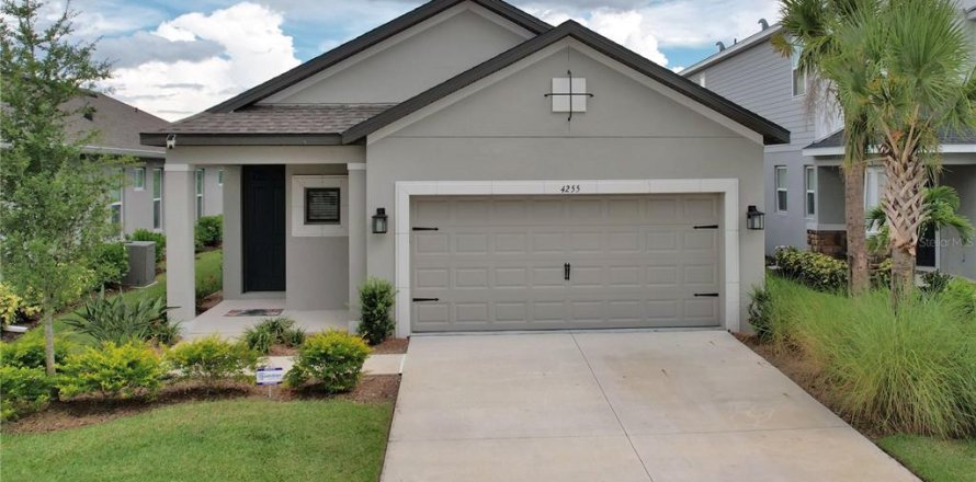 Casa en Bradenton, Florida 3 dormitorios, 166.3 m2 № 1877314