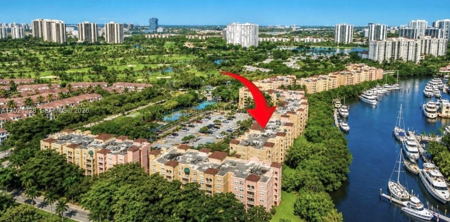 Condo à Aventura, Floride, 2 chambres  № 2256901