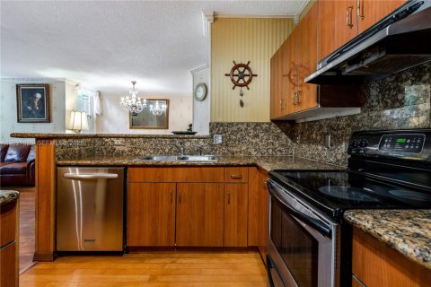 Copropriété à louer à Aventura, Floride: 2 chambres, 102.19 m2 № 2256901 - photo 15