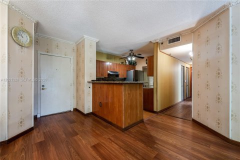 Copropriété à louer à Aventura, Floride: 2 chambres, 102.19 m2 № 2256901 - photo 11
