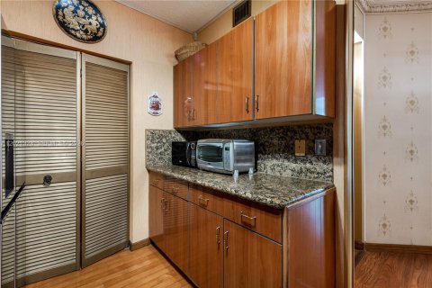 Copropriété à louer à Aventura, Floride: 2 chambres, 102.19 m2 № 2256901 - photo 14