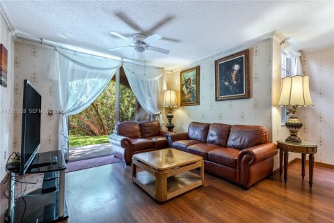 Copropriété à louer à Aventura, Floride: 2 chambres, 102.19 m2 № 2256901 - photo 5