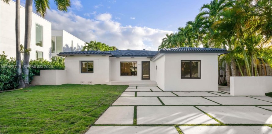 Casa en Miami Beach, Florida 3 dormitorios, 174.75 m2 № 2079062