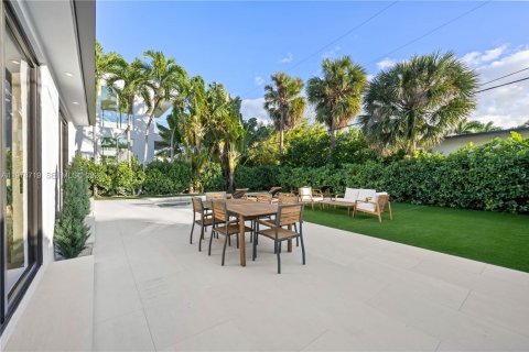 Casa en alquiler en Miami Beach, Florida, 3 dormitorios, 174.75 m2 № 2079062 - foto 19