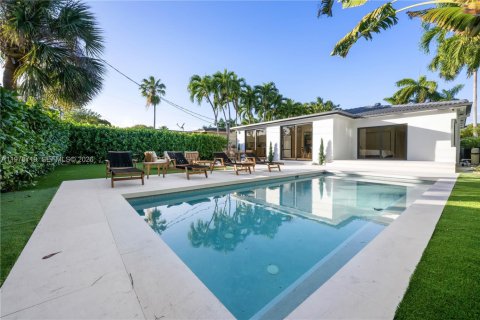 Casa en alquiler en Miami Beach, Florida, 3 dormitorios, 174.75 m2 № 2079062 - foto 21