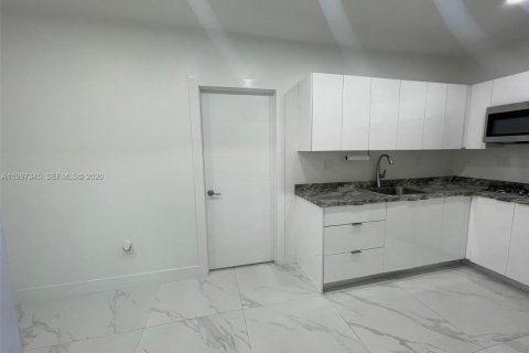 Immobilier commercial à louer à Miami, Floride: 1 chambre № 2063200 - photo 8