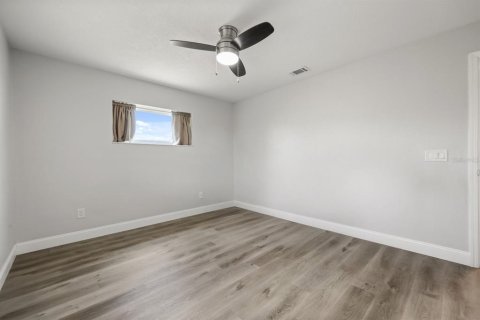 Villa ou maison à vendre à Grand Island, Floride: 4 chambres, 240.25 m2 № 2196701 - photo 7