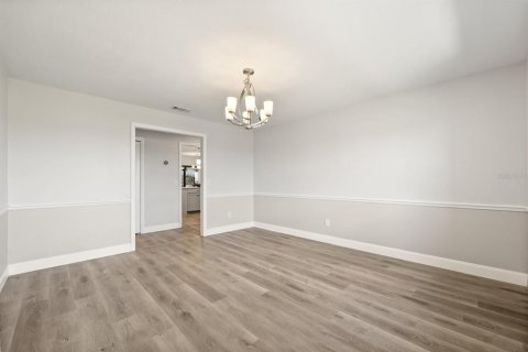 Villa ou maison à vendre à Grand Island, Floride: 4 chambres, 240.25 m2 № 2196701 - photo 25
