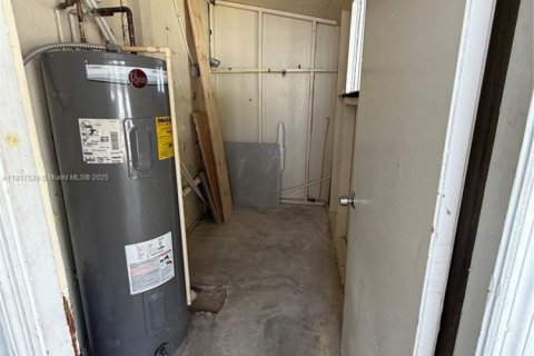 Снять в аренду виллу или дом в Майами, Флорида 3 спальни, 128.21м2, № 1972206 - фото 11