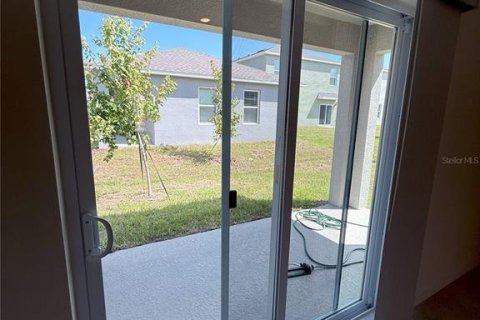 Casa en alquiler en Winter Haven, Florida, 3 dormitorios, 139.73 m2 № 1903180 - foto 15