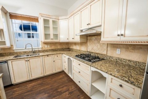 Villa ou maison à louer à Tampa, Floride: 4 chambres, 342.72 m2 № 2348413 - photo 17