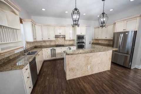 Villa ou maison à louer à Tampa, Floride: 4 chambres, 342.72 m2 № 2348413 - photo 16