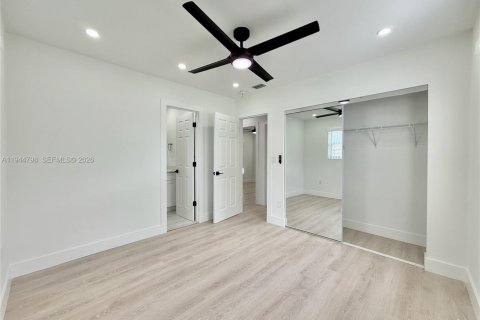 Casa en venta en Lauderhill, Florida, 3 dormitorios, 115.57 m2 № 2001957 - foto 17