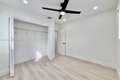 Casa en venta en Lauderhill, Florida, 3 dormitorios, 115.57 m2 № 2001957 - foto 12