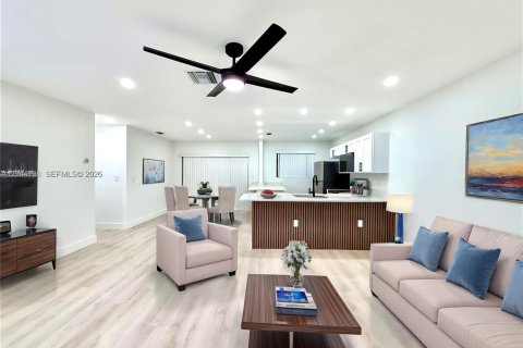 Casa en venta en Lauderhill, Florida, 3 dormitorios, 115.57 m2 № 2001957 - foto 5