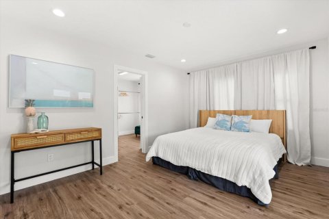 Casa en venta en Orlando, Florida, 4 dormitorios, 228.54 m2 № 1913587 - foto 15