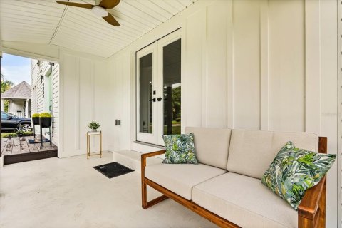 Casa en venta en Orlando, Florida, 4 dormitorios, 228.54 m2 № 1913587 - foto 2