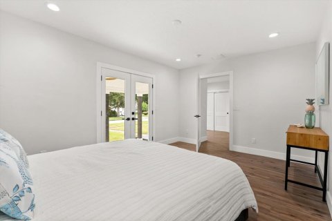 Casa en venta en Orlando, Florida, 4 dormitorios, 228.54 m2 № 1913587 - foto 16