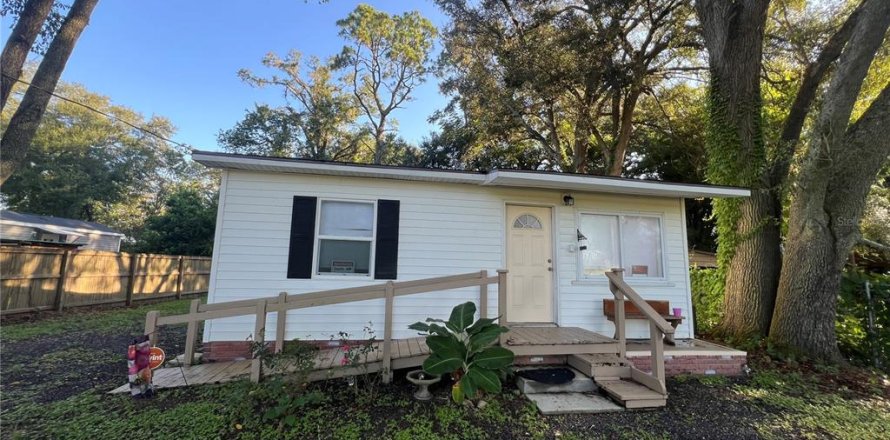 Casa en Anthony, Florida 2 dormitorios, 105.26 m2 № 1879595