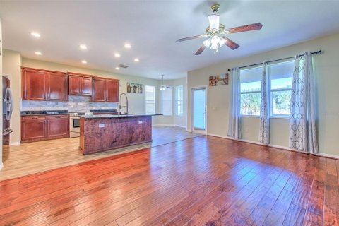 House in Riverview, Florida 4 bedrooms, 259.38 sq.m. № 2420141 - photo 16