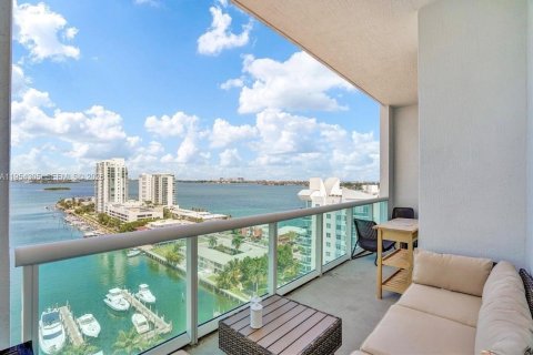 Condominio en alquiler en North Bay Village, Florida, 2 dormitorios, 113.62 m2 № 2009247 - foto 13