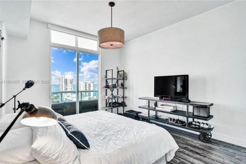 Condominio en alquiler en North Bay Village, Florida, 2 dormitorios, 113.62 m2 № 2009247 - foto 19