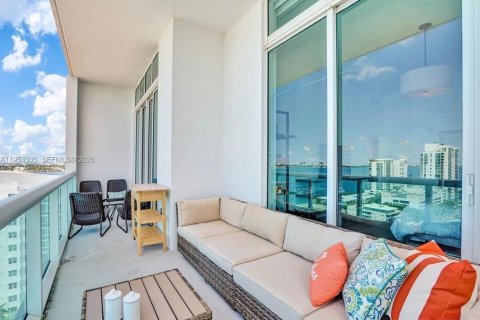 Condominio en alquiler en North Bay Village, Florida, 2 dormitorios, 113.62 m2 № 2009247 - foto 14