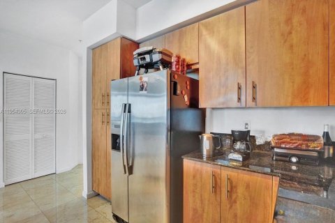 Condominio en alquiler en North Bay Village, Florida, 2 dormitorios, 113.62 m2 № 2009247 - foto 6