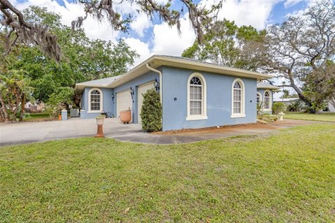 House in Sarasota, Florida 3 bedrooms, 281.49 sq.m. № 1723666 - photo 3