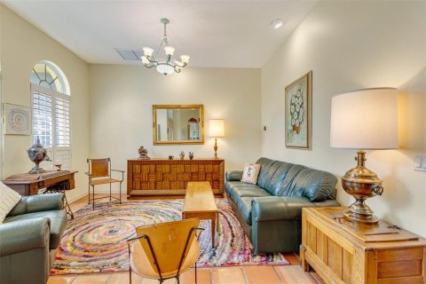 House in Sarasota, Florida 3 bedrooms, 281.49 sq.m. № 1723666 - photo 11