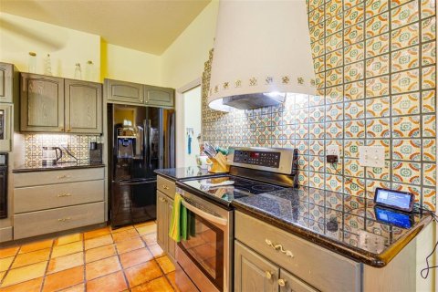 House in Sarasota, Florida 3 bedrooms, 281.49 sq.m. № 1723666 - photo 20