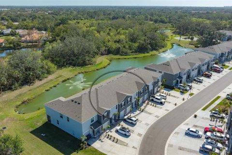 Touwnhouse à vendre à Sarasota, Floride: 3 chambres, 160.16 m2 № 1526891 - photo 2