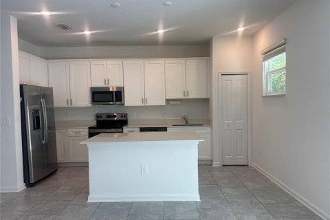 Townhouse in Kissimmee, Florida 3 bedrooms, 169.08 sq.m. № 2232068 - photo 9