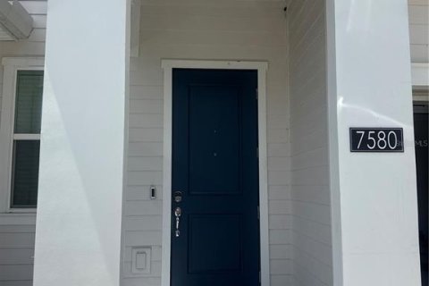 Townhouse in Kissimmee, Florida 3 bedrooms, 169.08 sq.m. № 2232068 - photo 2