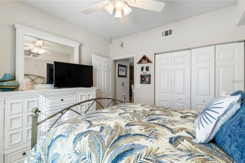 Condo in Sarasota, Florida, 2 bedrooms  № 1914031 - photo 17