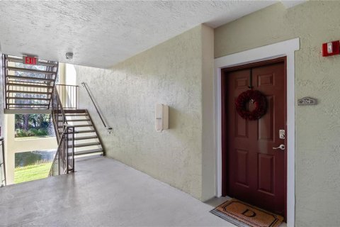 Condo in Sarasota, Florida, 2 bedrooms  № 1914031 - photo 3
