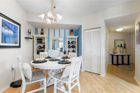 Condo in Sarasota, Florida, 2 bedrooms  № 1914031 - photo 7