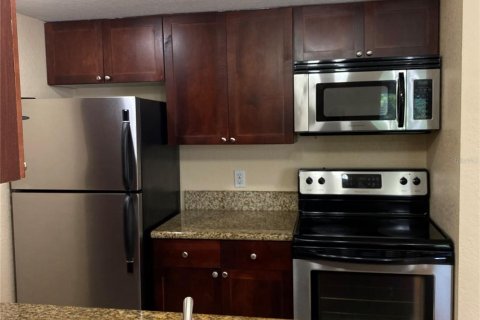 Condo in Orlando, Florida, 2 bedrooms  № 2098620 - photo 14