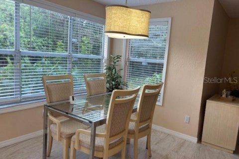 Condo in Orlando, Florida, 2 bedrooms  № 2098620 - photo 12