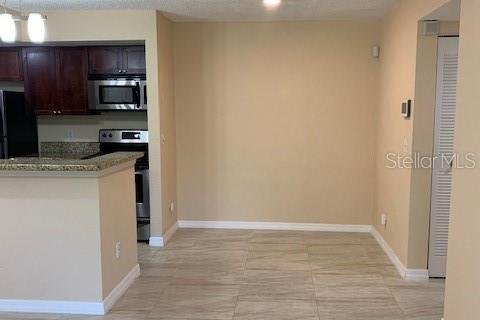 Condo in Orlando, Florida, 2 bedrooms  № 2098620 - photo 18