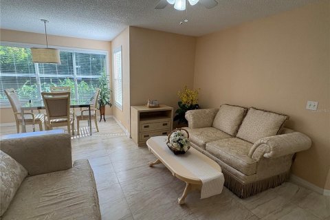 Condo in Orlando, Florida, 2 bedrooms  № 2098620 - photo 6