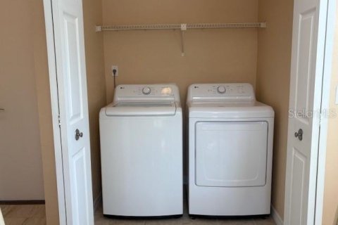 Condo in Orlando, Florida, 2 bedrooms  № 2098620 - photo 20