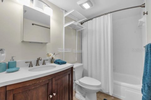 Condominio en alquiler en Sarasota, Florida, 1 dormitorio, 77.02 m2 № 1828435 - foto 17